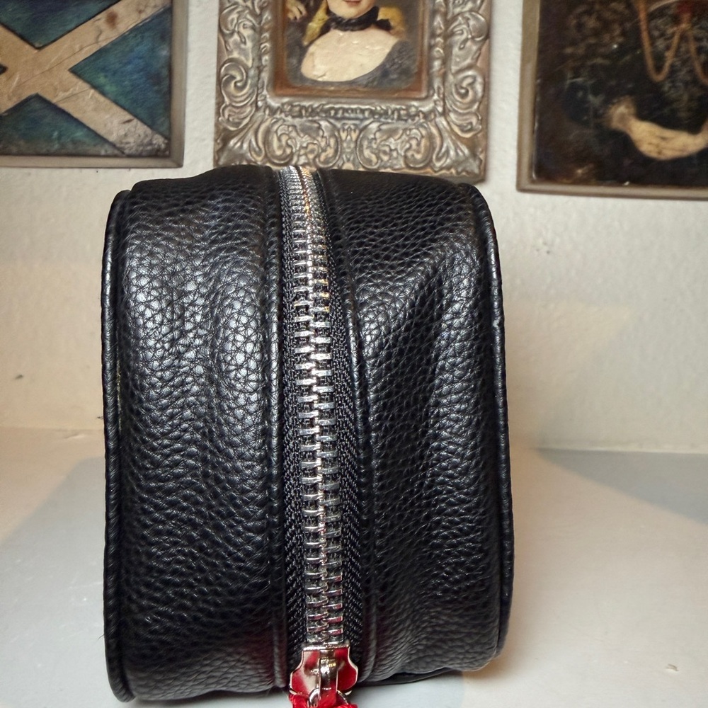 Trish McEvoy‎ Black “Power of Makeup” Planner with Butterfly Patch - Picture 5 of 16